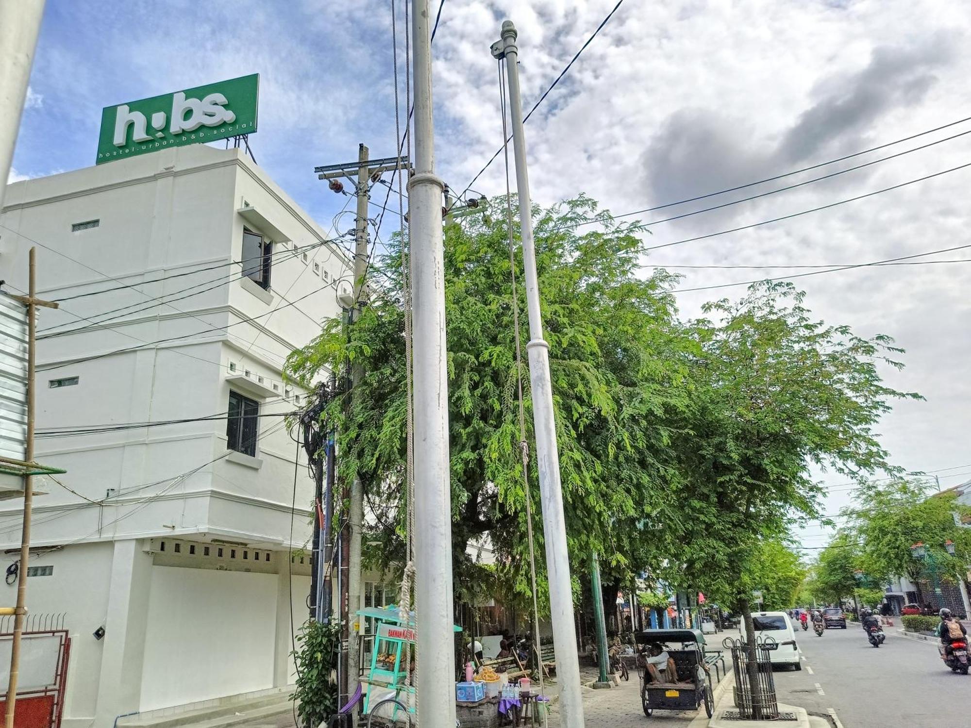 Hubs Hostel Yogyakarta Exteriör bild