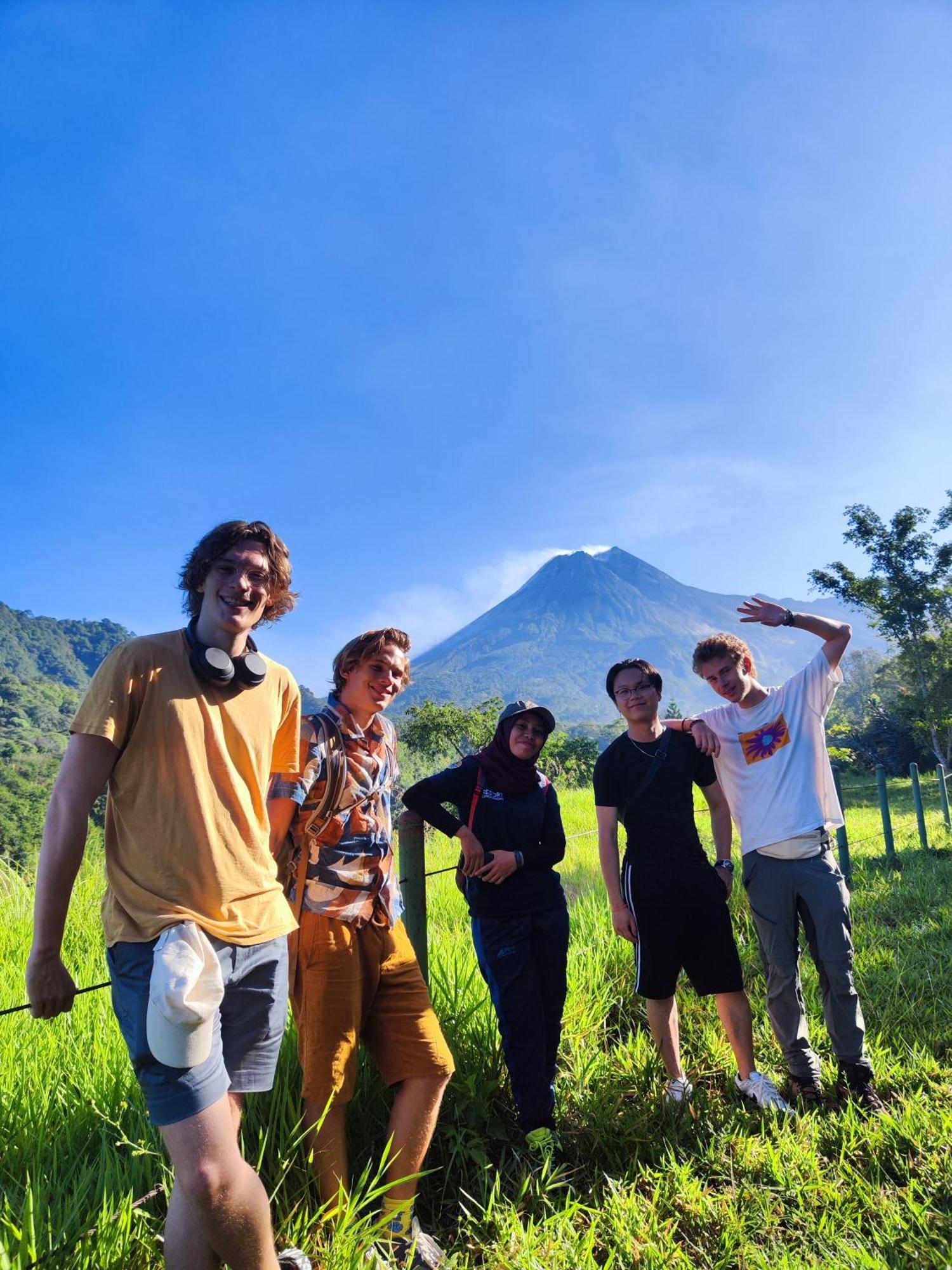 Hubs Hostel Yogyakarta Exteriör bild