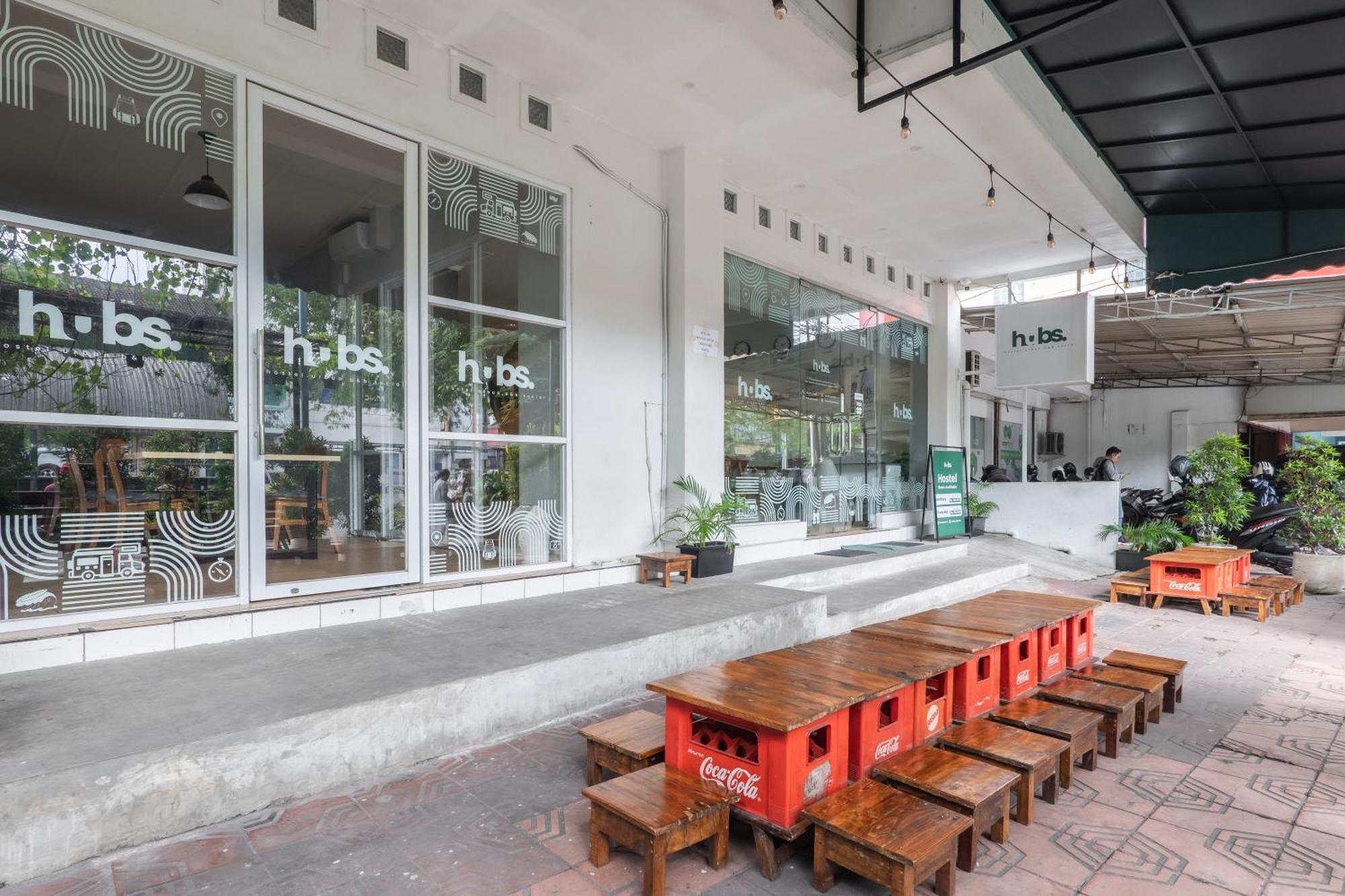 Hubs Hostel Yogyakarta Exteriör bild